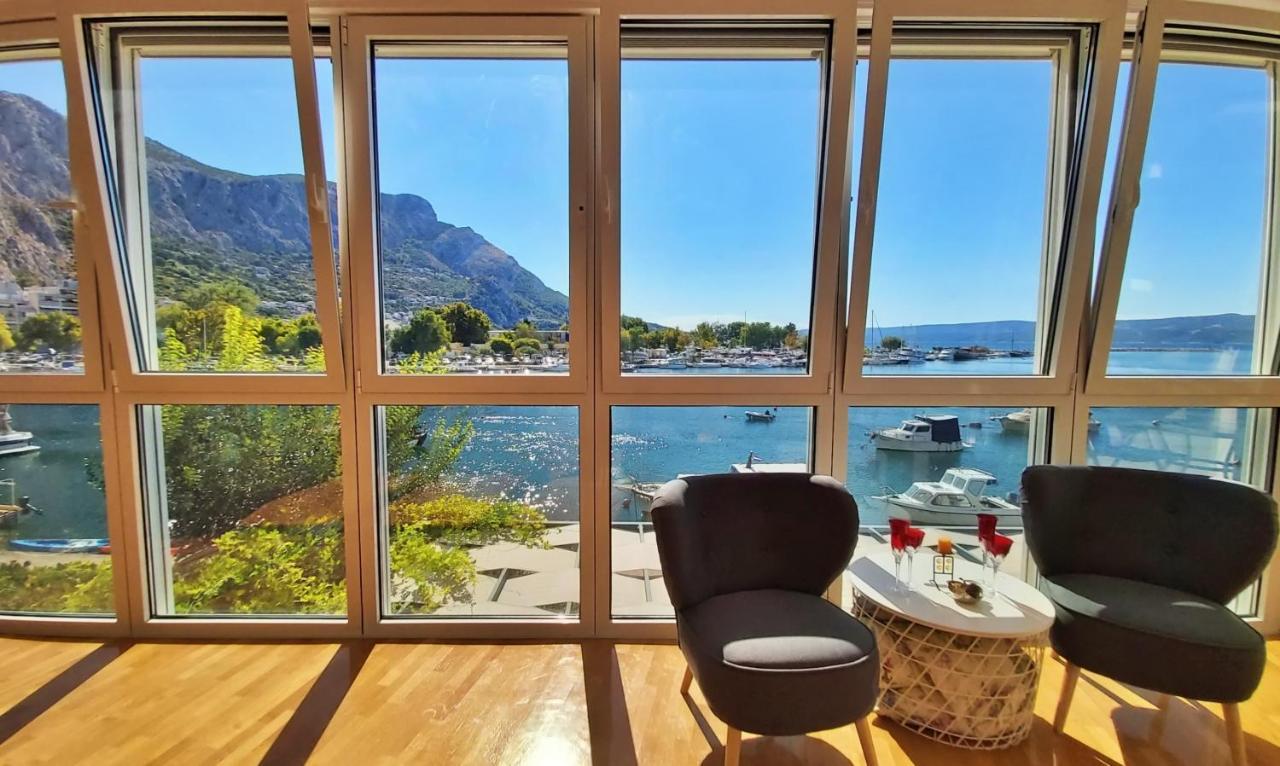 Apartment Lora Omis Bagian luar foto